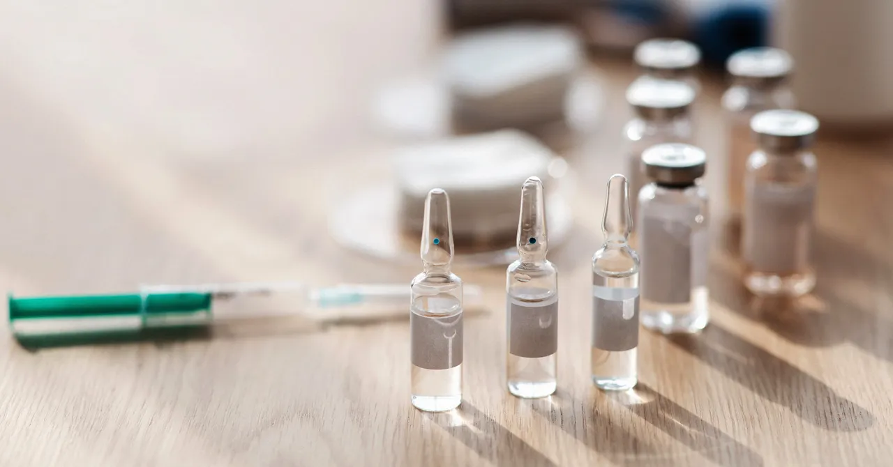 Security-Roundup-Crypto-funded-Chinese-labs-sales-of-peptides-Security-1312618198.jpg Crypto-Funded Chinese Peptide Labs Are Booming